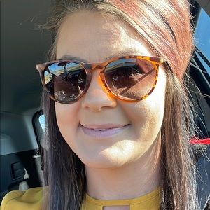 Meet your Posher, Anita